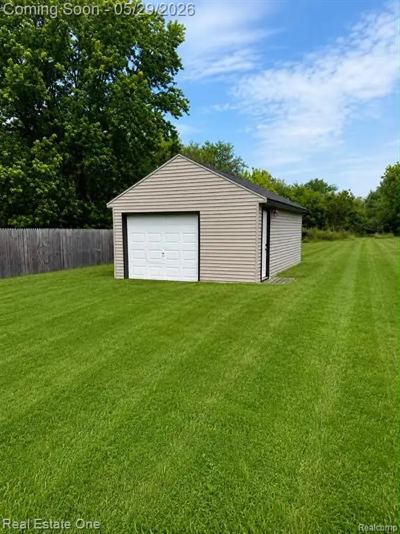 7379 Lawrence, Mundy, MI 48439 - #3