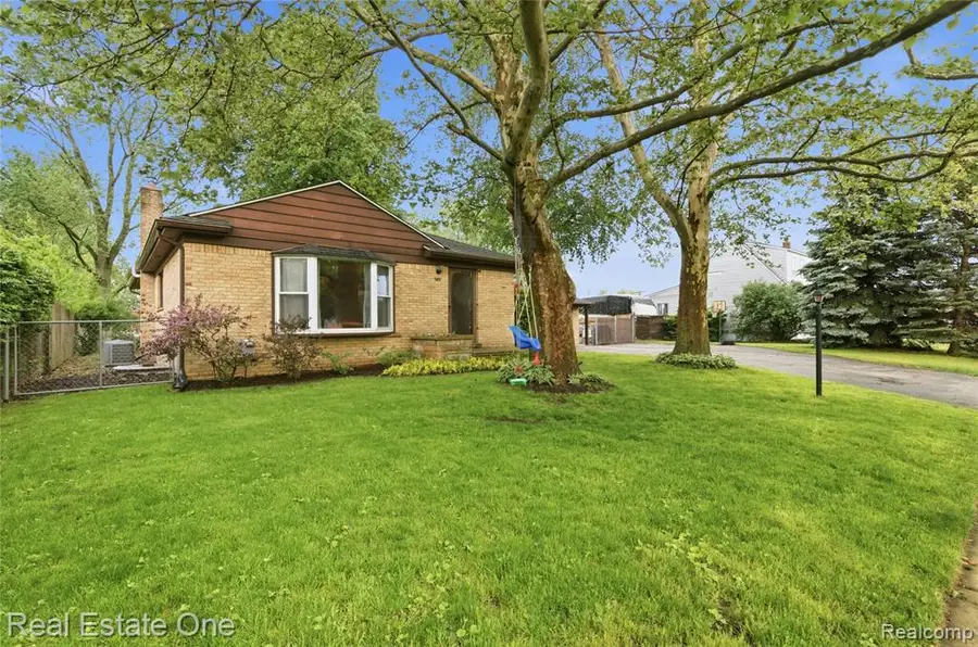 733 S Webik, Clawson, MI 48017 - #2