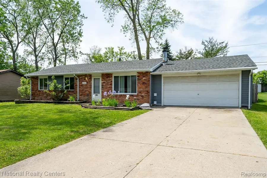 2243 Phillips, Auburn Hills, MI 48326 - #2