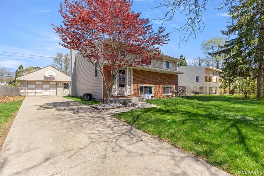 22646 Candace, Rockwood, MI 48173 - #2