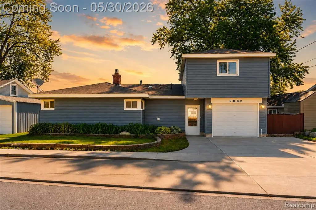 2082 Kingston, White Lake, MI 48386 - #1