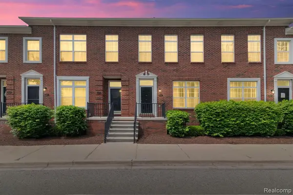 14568 Vauxhall, Sterling Heights, MI 48313