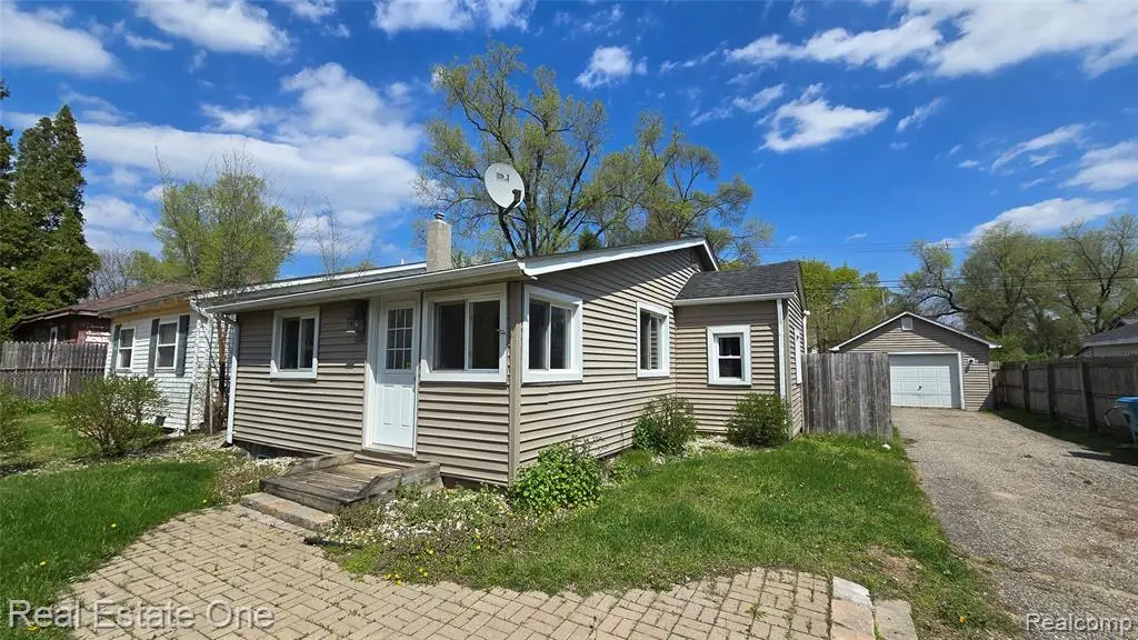 3148 Woodlawn, Commerce Township, MI 48390 - #1