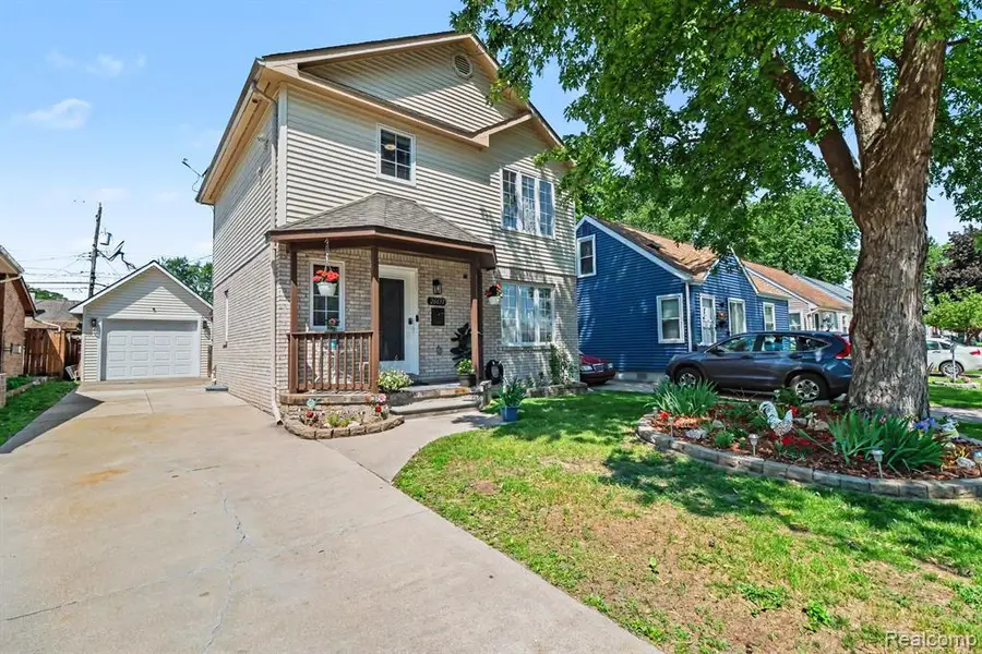 26633 Rialto, Madison Heights, MI 48071 - #3