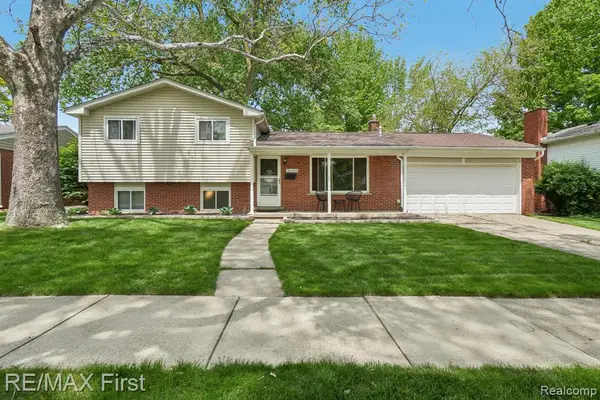 36258 Jamison, Livonia, MI 48154