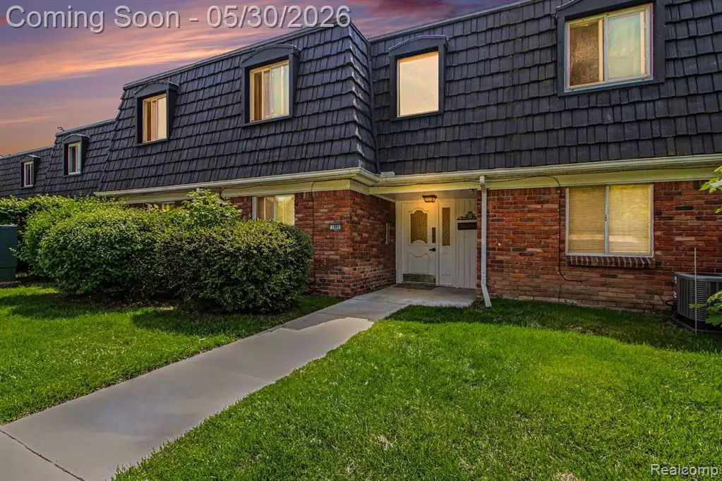 1880 Colonial Village, Waterford, MI 48328 - #1