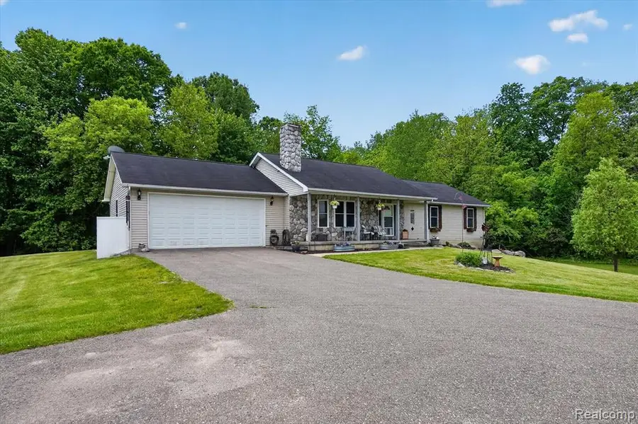 9565 Crofoot, Fowlerville, MI 48836 - #2