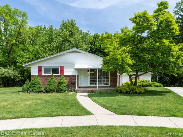800 Parkview, Plymouth, MI 48170