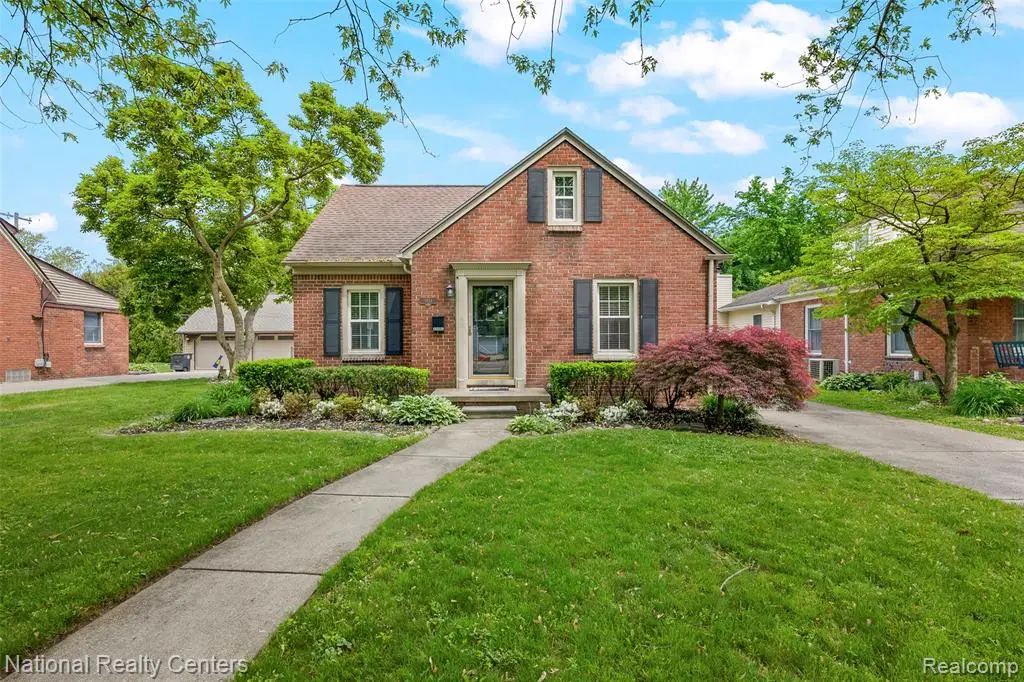 9924 Arden, Livonia, MI 48150 - #1