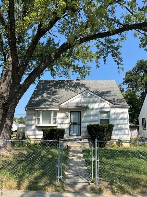 19650 W Chicago, Detroit, MI 48228