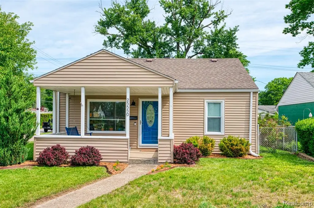 25550 Pennie, Dearborn Heights, MI 48125 - #1