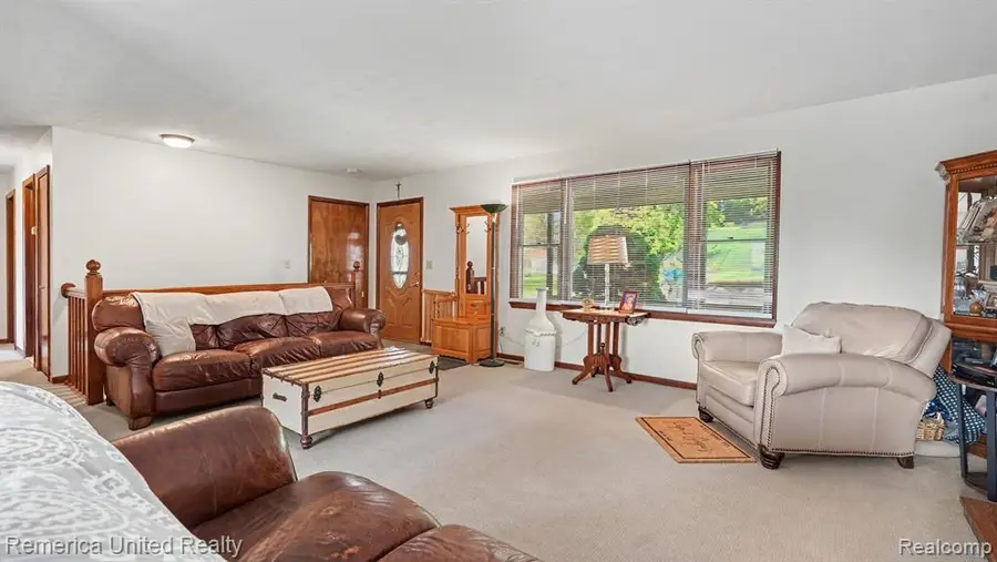 339 S Collins, Fowlerville, MI 48836 - #3
