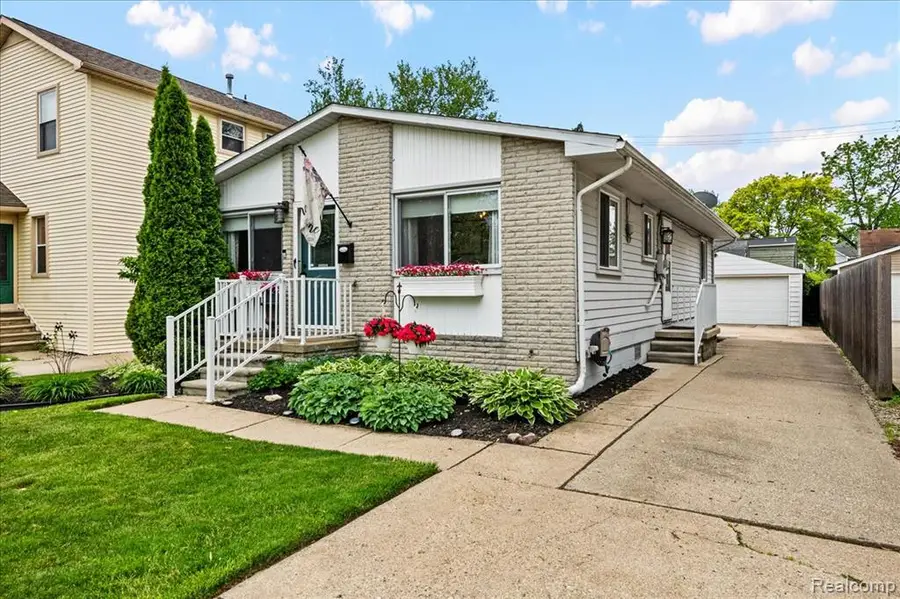 2393 Beverly, Berkley, MI 48072 - #3