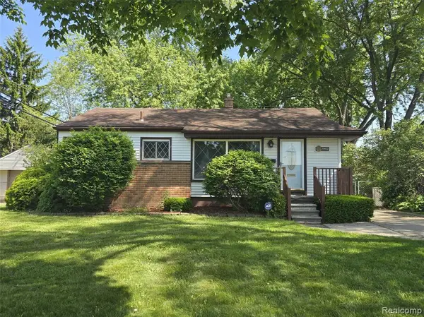 31422 Hazelwood, Westland, MI 48186