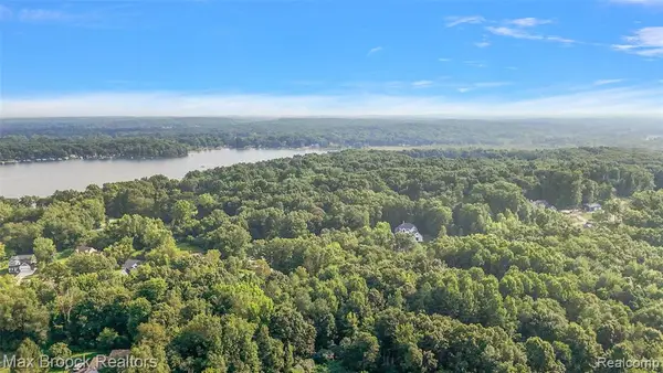 11894 Scenic, Davisburg, MI 48350