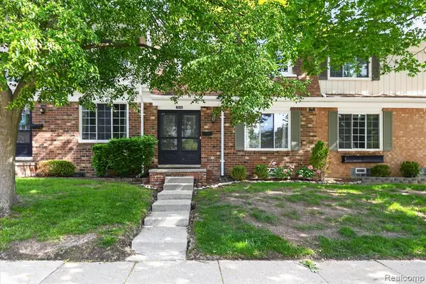 1900 Wickham, Royal Oak, MI 48073