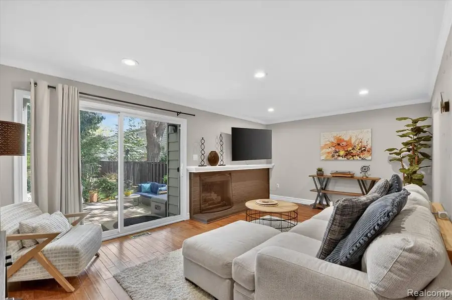 1900 Wickham, Royal Oak, MI 48073 - #2