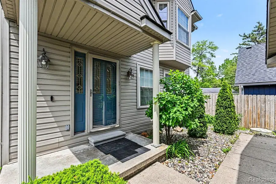 3506 Union Lake, Commerce Township, MI 48382 - #3