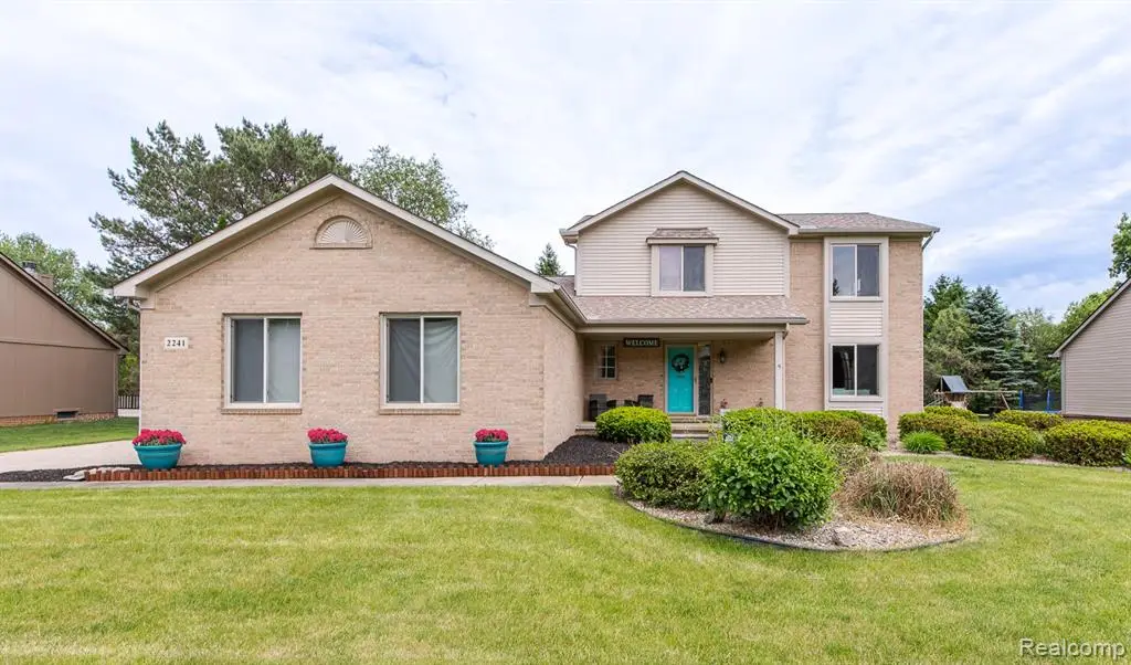 2241 Elkridge, Highland, MI 48356 - #1