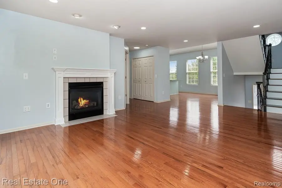 6963 Edgewater, Troy, MI 48085 - #3