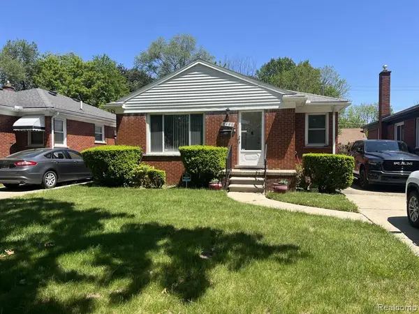 8460 Riverview, Dearborn Heights, MI 48127