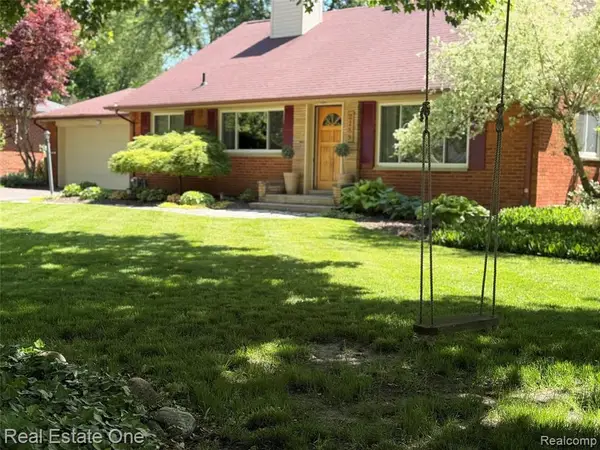 2189 Devonshire, Bloomfield Hills, MI 48302