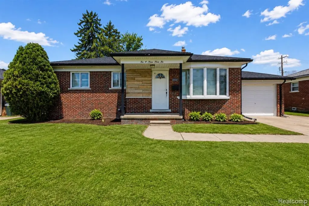 20336 Cedar, Saint Clair Shores, MI 48081 - #1
