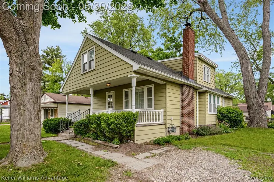 19302 Negaunee, Redford, MI 48240 - #2