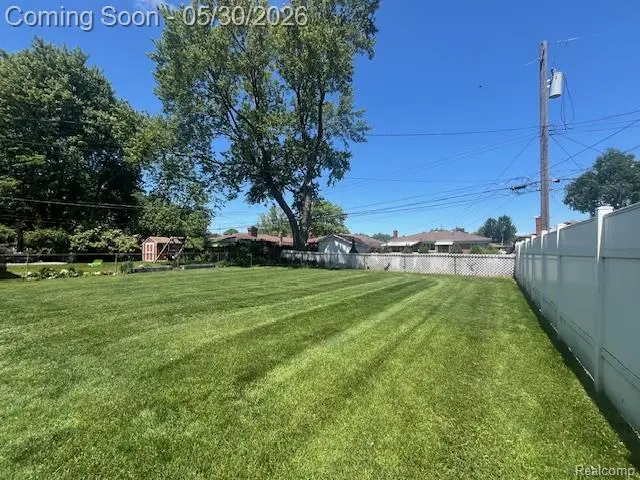 13051 Burgundy, Warren, MI 48089 - #3