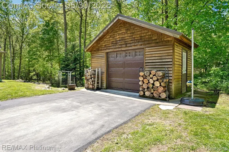 2615 Shagbark, Milford, MI 48380 - #3