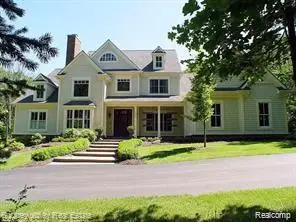 1600 S Hickory Ridge, Milford, MI 48380