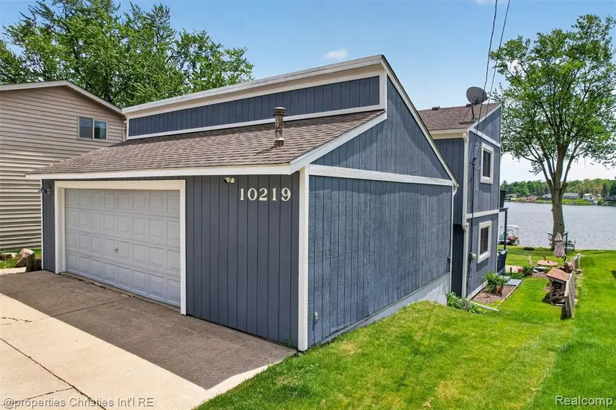 10219 Lakeside, White Lake, MI 48386 - #3