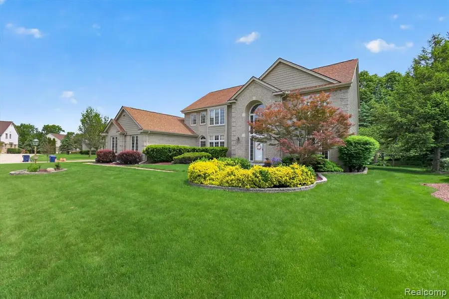 7340 Briargate, Canton, MI 48187 - #3