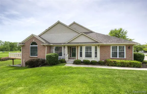 2577 Cleveland, Canton, MI 48188