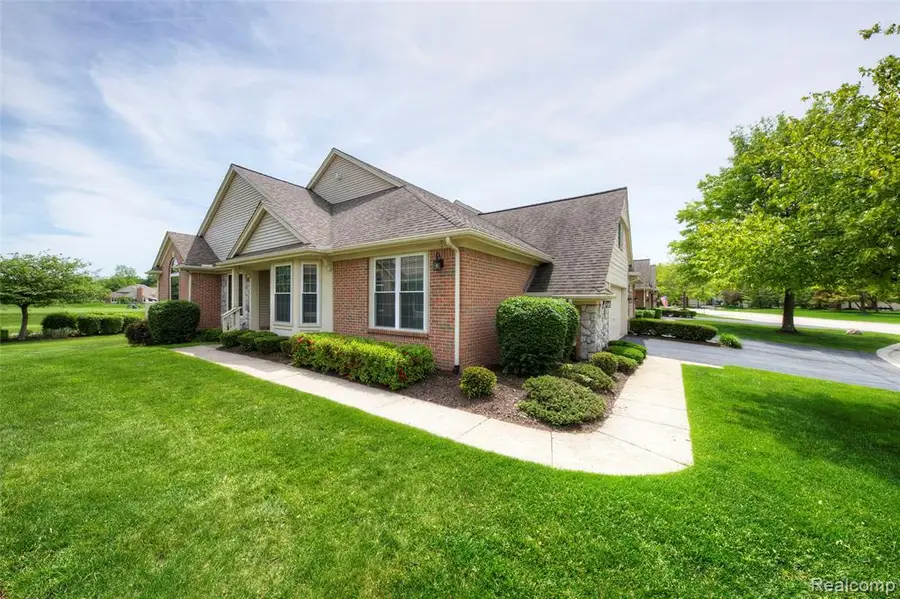 2577 Cleveland, Canton, MI 48188 - #2