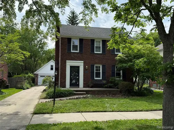 889 Rivard, Grosse Pointe, MI 48230