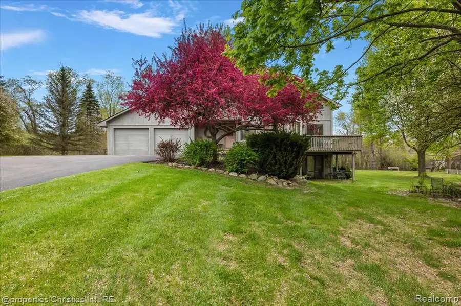 6175 Tripp, Holly, MI 48442 - #2