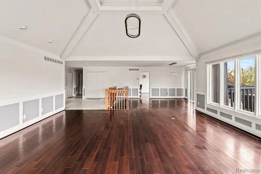 1930 Pine Ridge, Bloomfield Hills, MI 48302 - #2