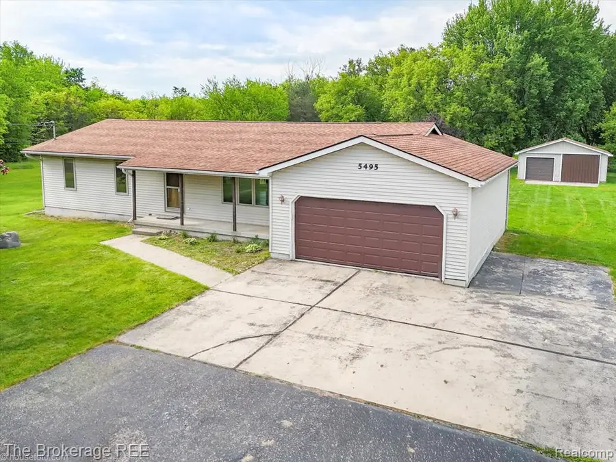 5495 E Coldwater, Flint, MI 48506 - #2