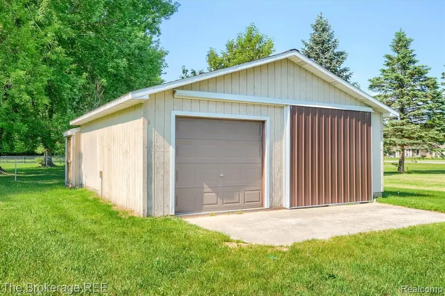 5495 E Coldwater, Flint, MI 48506 - #3