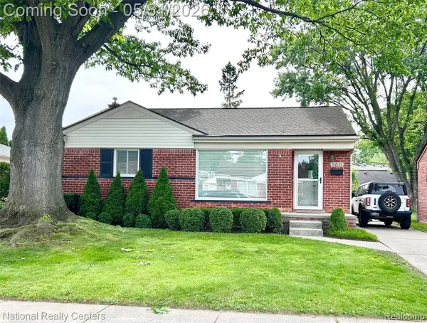 9611 Deering, Livonia, MI 48150