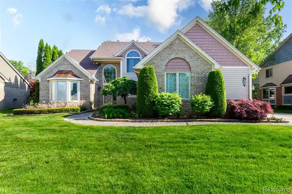14016 Strathmore, Utica, MI 48315