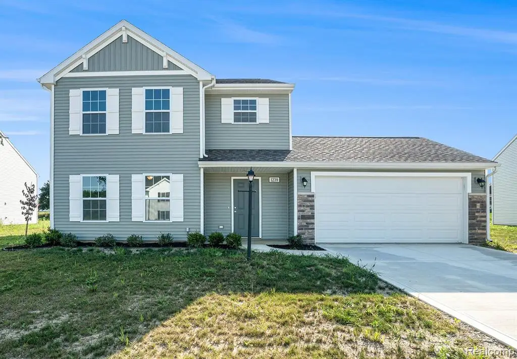 2328 Pear Tree, Burton, MI 48519 - #1