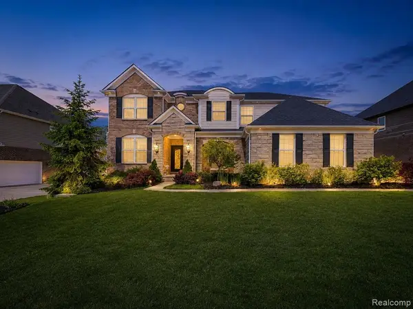 24503 Scenic, South Lyon, MI 48178