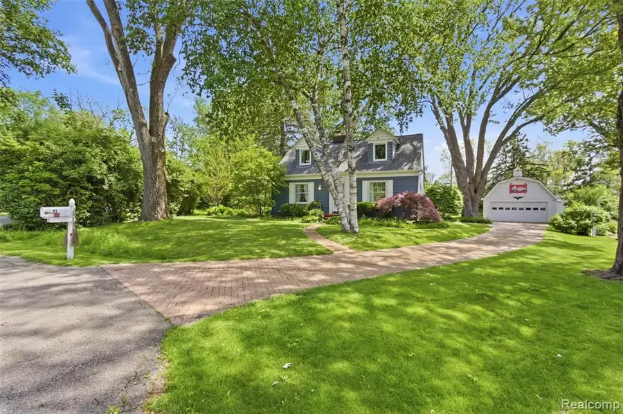 85 Hill Circle, Waterford, MI 48328 - #2