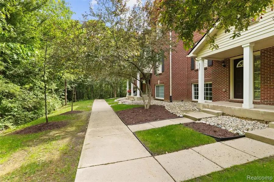 6387 Scoter, Ypsilanti, MI 48197 - #2