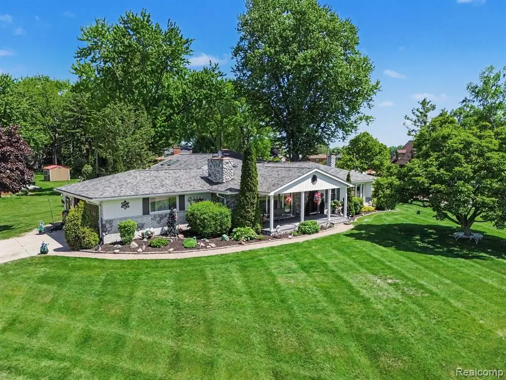 3124 Saint Jude, Waterford, MI 48329 - #1