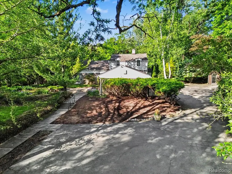 26580 Wellington, Franklin, MI 48025 - #3