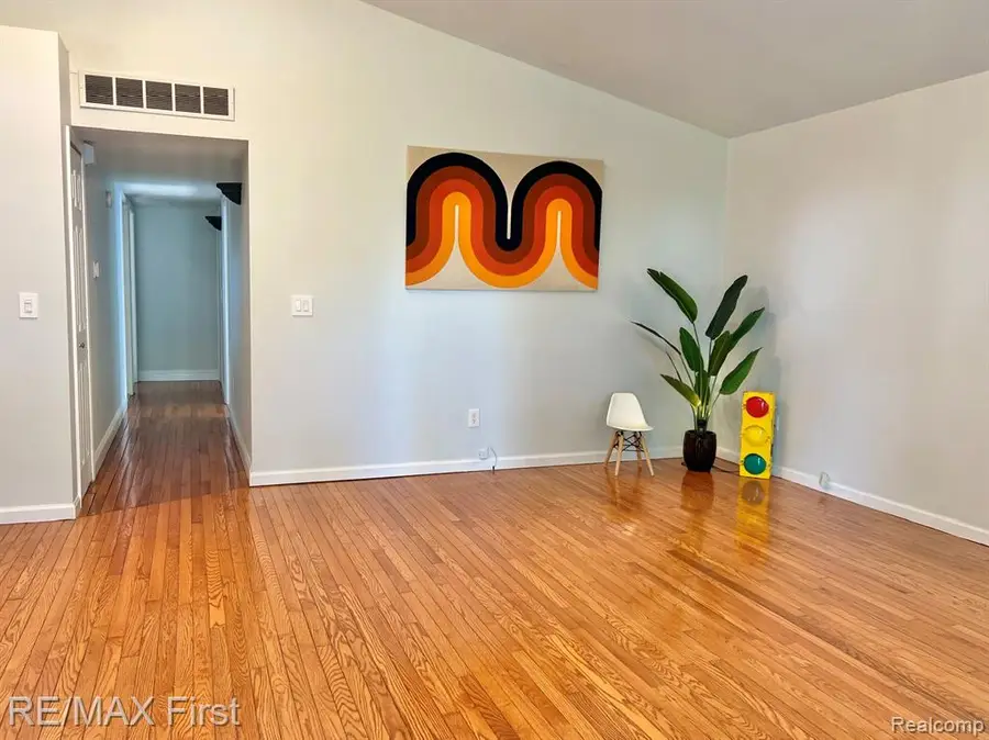 1650 Woodward Hts, Ferndale, MI 48220 - #3