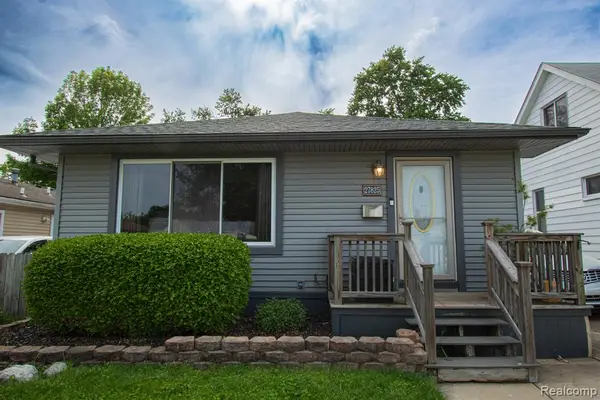 27825 Garfield, Roseville, MI 48066